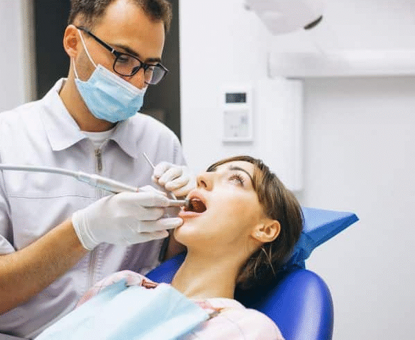 Straight Teeth Talk: When It’s Time to Visit an Orthodontist