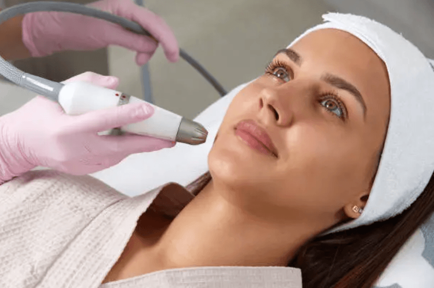HydraFacial Treatment in Singapore: Everything You Need to Know Before Booking